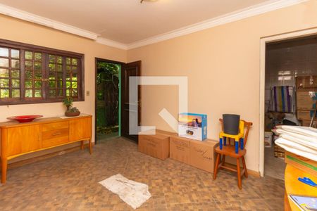 Casa à venda com 300m², 3 quartos e 3 vagasEdícula - Sala