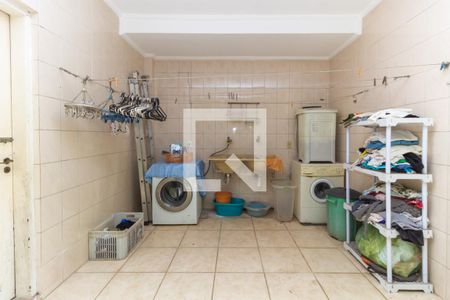 Casa à venda com 300m², 3 quartos e 3 vagasLavanderia 