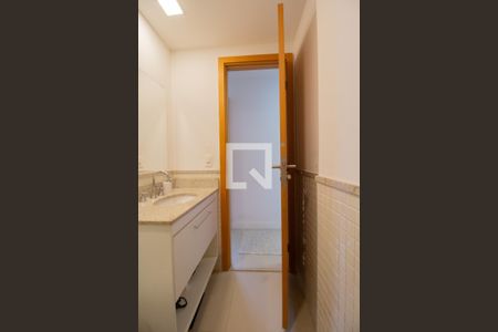 Apartamento para alugar com 142m², 2 quartos e 2 vagas Apartamento para alugar com 142m², 2 quartos e 2 vagasBanheiro 2