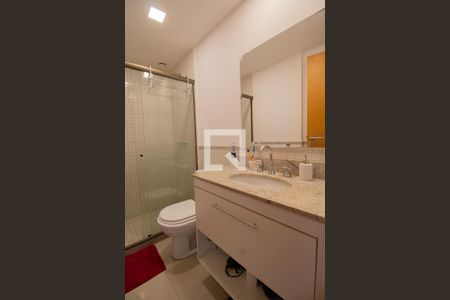 Apartamento para alugar com 142m², 2 quartos e 2 vagas Apartamento para alugar com 142m², 2 quartos e 2 vagasBanheiro 2