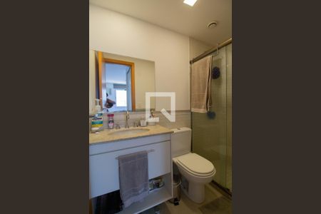 Apartamento para alugar com 142m², 2 quartos e 2 vagas Apartamento para alugar com 142m², 2 quartos e 2 vagasBanheiro da Suíte