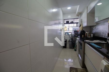 Apartamento para alugar com 142m², 2 quartos e 2 vagas Apartamento para alugar com 142m², 2 quartos e 2 vagasCozinha e Área de Serviço