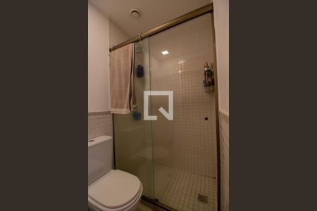 Apartamento para alugar com 142m², 2 quartos e 2 vagas Apartamento para alugar com 142m², 2 quartos e 2 vagasBanheiro da Suíte