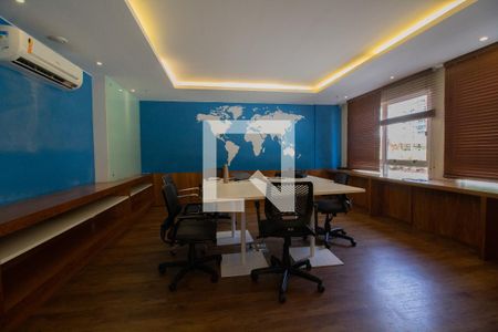 Apartamento para alugar com 142m², 2 quartos e 2 vagas Apartamento para alugar com 142m², 2 quartos e 2 vagasSala de Home Office