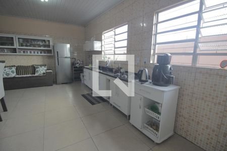 Casa à venda com 300m², 2 quartos e 1 vagaCozinha