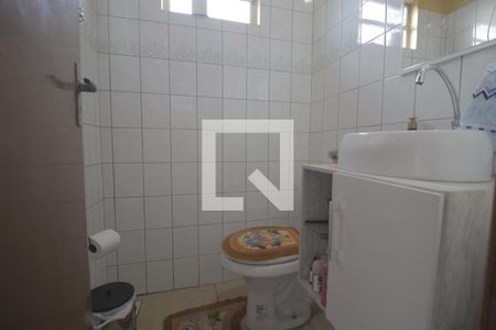 Casa à venda com 300m², 2 quartos e 1 vagaBanheiro 2