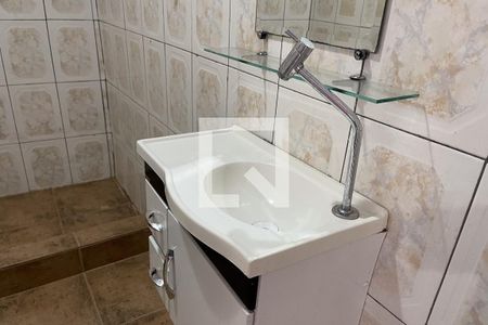 Casa para alugar com 20m², 1 quarto e 2 vagasBanheiro