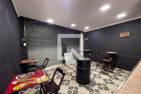 Casa para alugar com 20m², 1 quarto e 2 vagasSalão