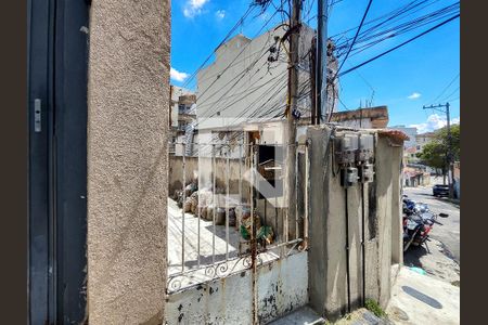 Casa para alugar com 60m², 2 quartos e sem vagaFachada