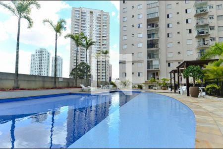 Apartamento para alugar com 68m², 3 quartos e 1 vagaÁrea comum - Piscina