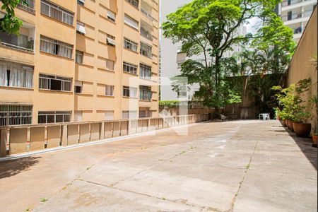 Apartamento para alugar com 112m², 3 quartos e sem vaga Apartamento para alugar com 112m², 3 quartos e sem vagaÁrea Comum - Pátio