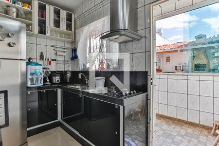Casa à venda com 160m², 4 quartos e 5 vagas Casa à venda com 160m², 4 quartos e 5 vagasCozinha
