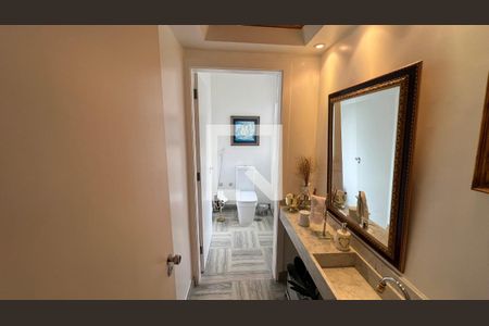 Apartamento à venda com 251m², 5 quartos e 2 vagasLavabo