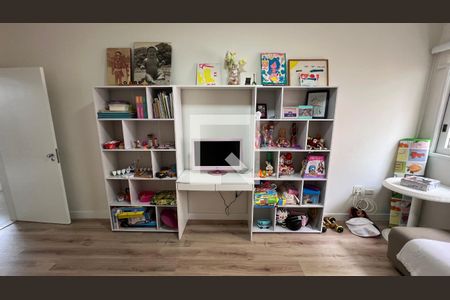 Apartamento à venda com 251m², 5 quartos e 2 vagasQuarto 1