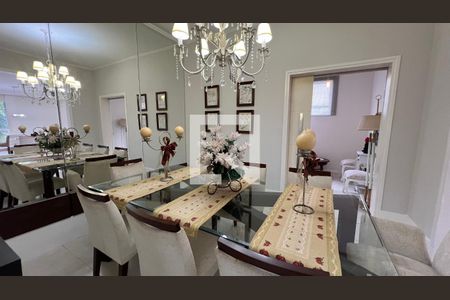 Apartamento à venda com 251m², 5 quartos e 2 vagasSala de Jantar