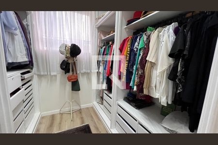 Apartamento à venda com 251m², 5 quartos e 2 vagasCloset da suíte 2