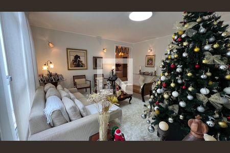 Sala de estar  de apartamento à venda com 5 quartos, 251m² em Jardim Paulista, São Paulo