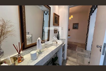 Apartamento à venda com 251m², 5 quartos e 2 vagasLavabo