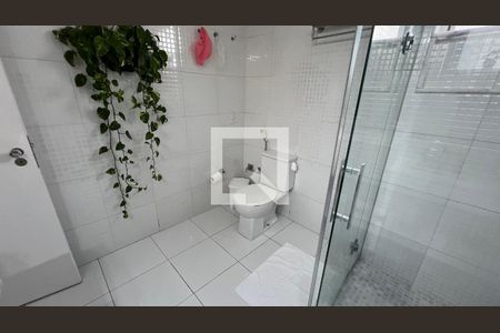 Apartamento à venda com 251m², 5 quartos e 2 vagasBanheiro 