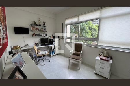 Apartamento à venda com 251m², 5 quartos e 2 vagasQuarto 3