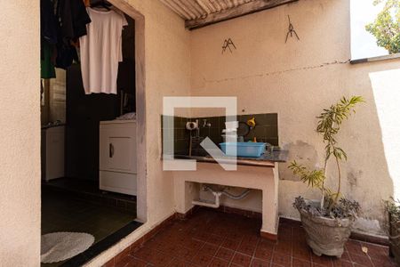 Casa à venda com 400m², 3 quartos e 5 vagasLavanderia