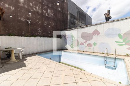 Casa à venda com 400m², 3 quartos e 5 vagasÁrea da Piscina 