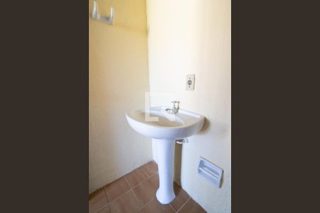 Banheiro de apartamento para alugar com 1 quarto, 47m² em Parque Santa Fé, Porto Alegre