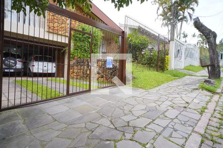 Casa à venda com 220m², 3 quartos e 4 vagasFachada