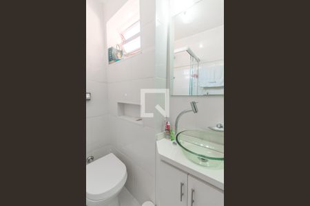 Casa à venda com 125m², 3 quartos e 1 vaga Casa à venda com 125m², 3 quartos e 1 vagaBanheiro da Suíte