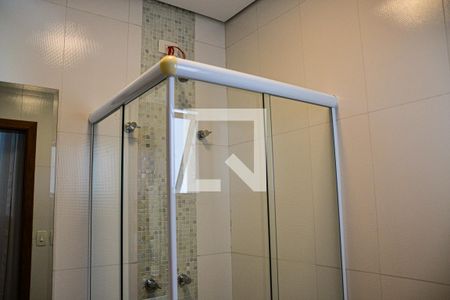 Casa à venda com 288m², 3 quartos e 4 vagas