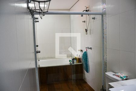 Casa à venda com 288m², 3 quartos e 4 vagas