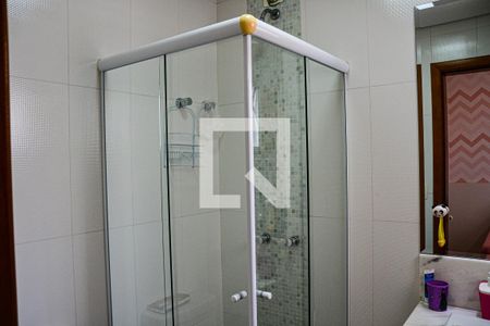 Casa à venda com 288m², 3 quartos e 4 vagas