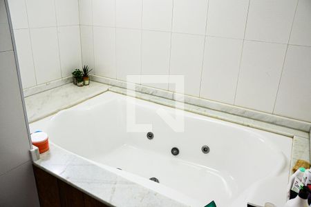 Casa à venda com 288m², 3 quartos e 4 vagas