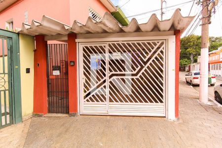 Casa à venda com 144m², 3 quartos e 1 vaga Casa à venda com 144m², 3 quartos e 1 vagaFachada