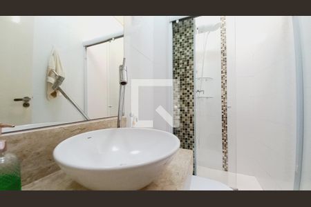 Banheiro da Suíte 1 de casa de condomínio à venda com 2 quartos, 100m² em Vila Maria Eugênia, Campinas