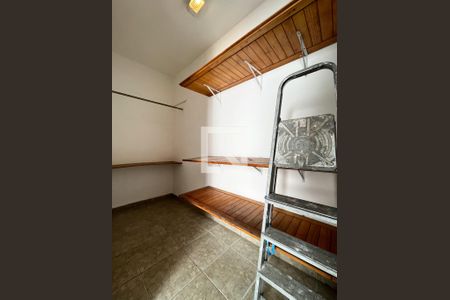 Casa à venda com 330m², 3 quartos e 3 vagasCloset da suíte 1