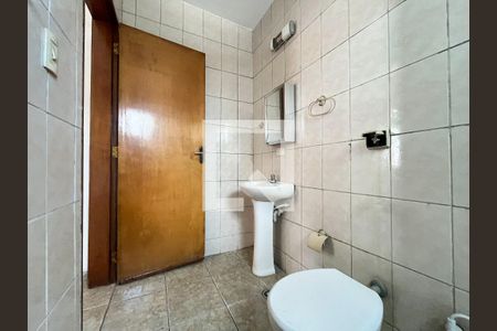 Casa à venda com 330m², 3 quartos e 3 vagasBanheiro da Suíte 3