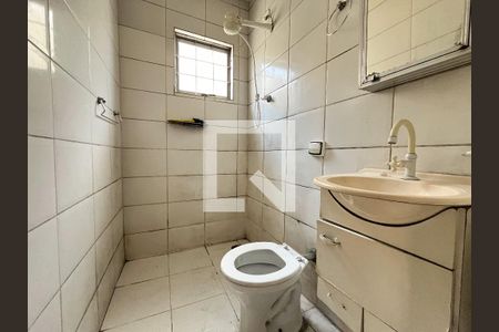 Casa à venda com 330m², 3 quartos e 3 vagasBanheiro da Suíte 2