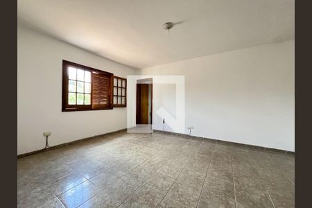 Casa à venda com 330m², 3 quartos e 3 vagasSuite 3