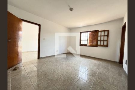 Casa à venda com 330m², 3 quartos e 3 vagasSuite 3