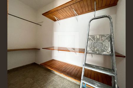 Casa à venda com 330m², 3 quartos e 3 vagasCloset da suíte 1