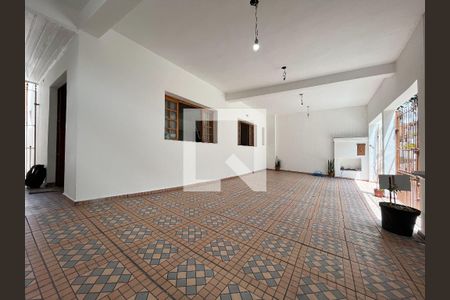 Casa à venda com 330m², 3 quartos e 3 vagasGaragem