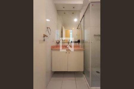 Apartamento para alugar com 178m², 3 quartos e 3 vagasBanheiro da Suíte 1