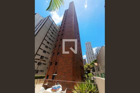 Apartamento para alugar com 178m², 3 quartos e 3 vagasFachada