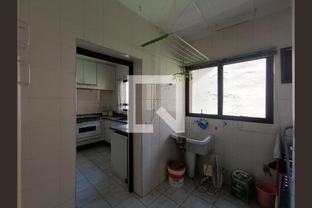 Apartamento para alugar com 178m², 3 quartos e 3 vagasÁrea de Serviço