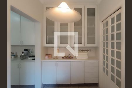 Apartamento para alugar com 178m², 3 quartos e 3 vagasCopa