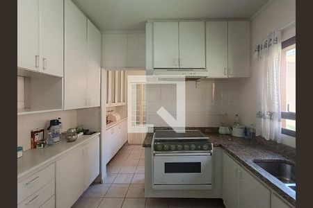 Apartamento para alugar com 178m², 3 quartos e 3 vagasCozinha