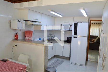 Casa de condomínio à venda com 120m², 4 quartos e 2 vagasCozinha 