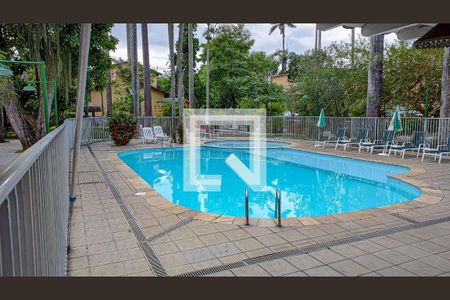 Casa de condomínio à venda com 120m², 4 quartos e 2 vagasÁrea comum - Piscina