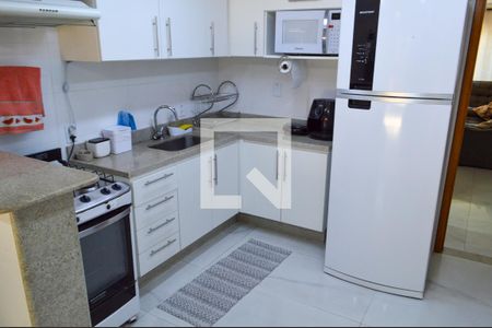 Casa de condomínio à venda com 120m², 4 quartos e 2 vagasCozinha
